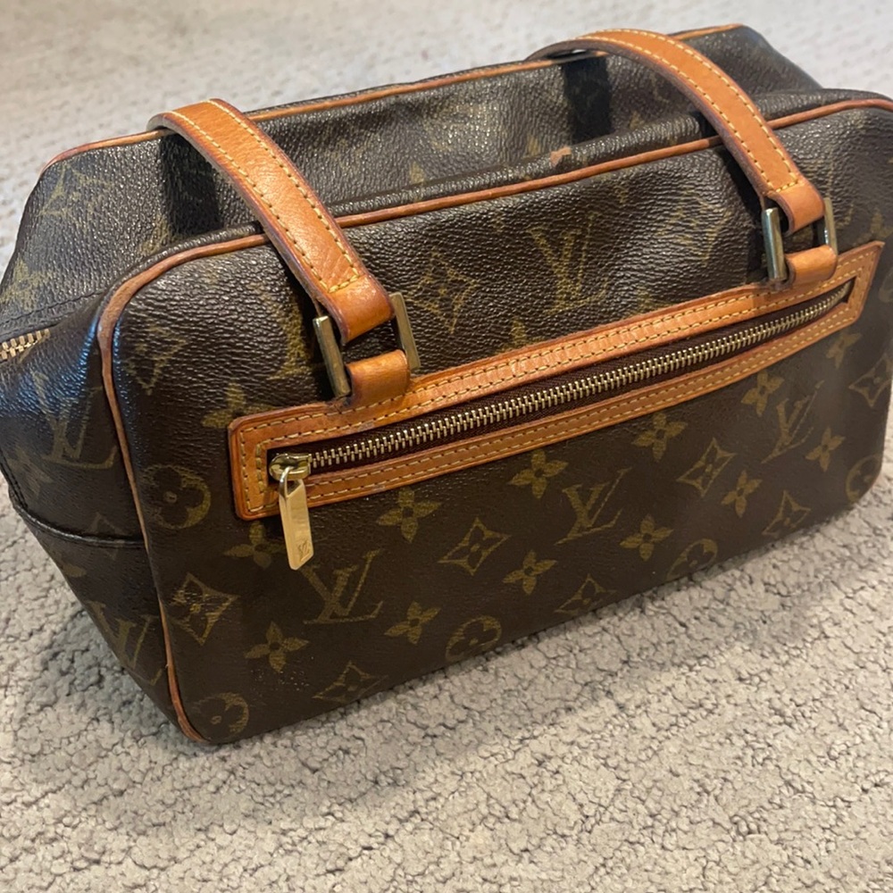 Louis Vuitton Cite shoulder bag